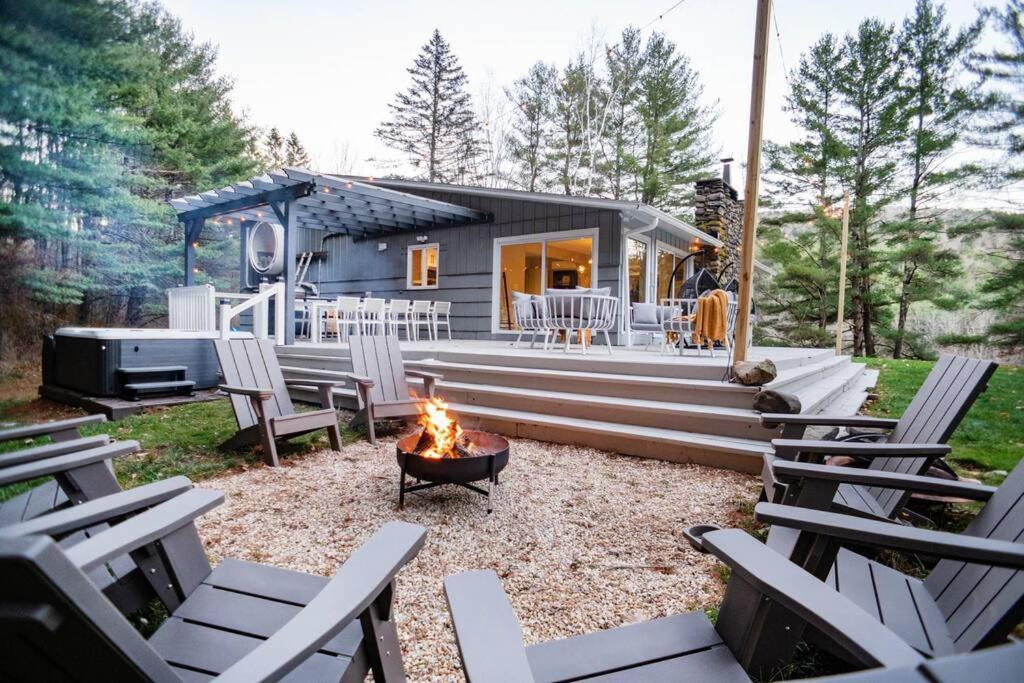 Prattvilla -Catskill -Mountain Escape 5 Bedroom ,3 Bath With Hot Tub Prattsville Exteriör bild