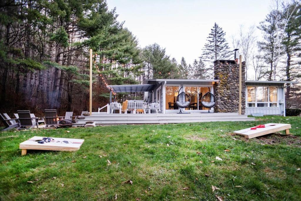 Prattvilla -Catskill -Mountain Escape 5 Bedroom ,3 Bath With Hot Tub Prattsville Exteriör bild