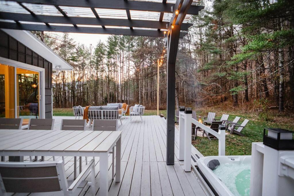 Prattvilla -Catskill -Mountain Escape 5 Bedroom ,3 Bath With Hot Tub Prattsville Exteriör bild
